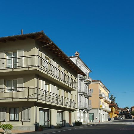 Appartamenti Rocca - Cav La Casa Di Rosa Monforte dʼAlba Exterior foto